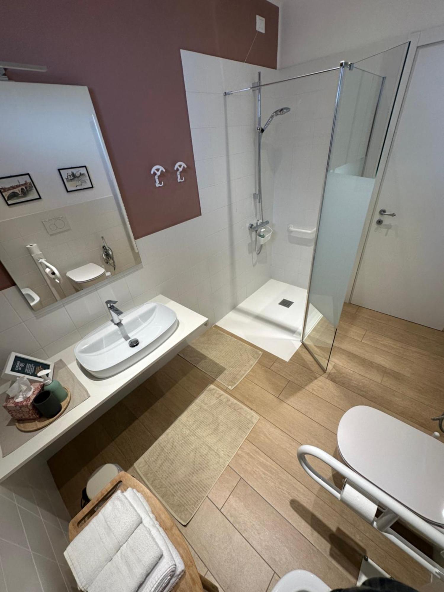 Veronalago B&B Accessibile Bussolengo Extérieur photo